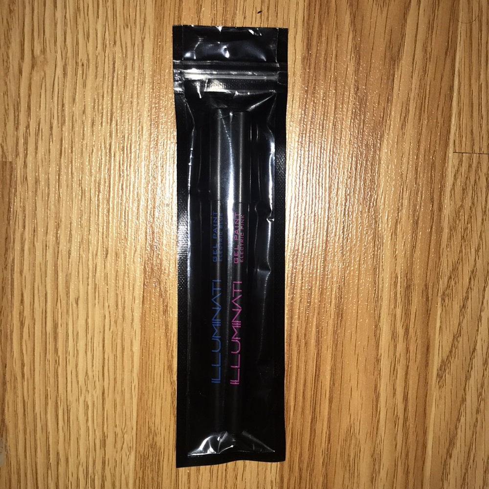 Colorful eyeliner